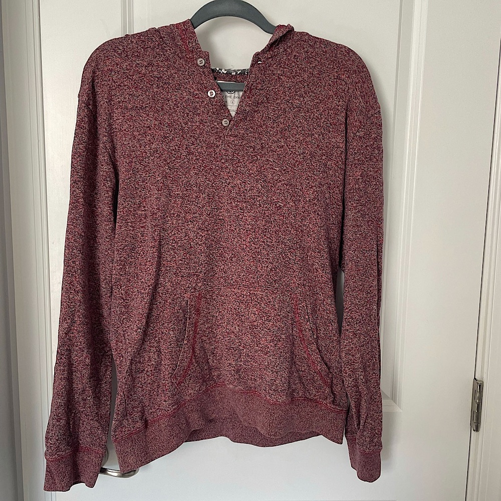 Men’s O’Neill sweatshirt with buttons. Size L. GREAT condition. Gently used.